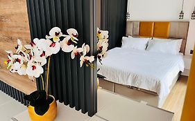Drahan Apartment 35